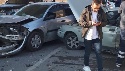 Amasya’da meydana gelen trafik kazasında iki otomobilin çarpışması sonucu 7 kişi yaralandı.