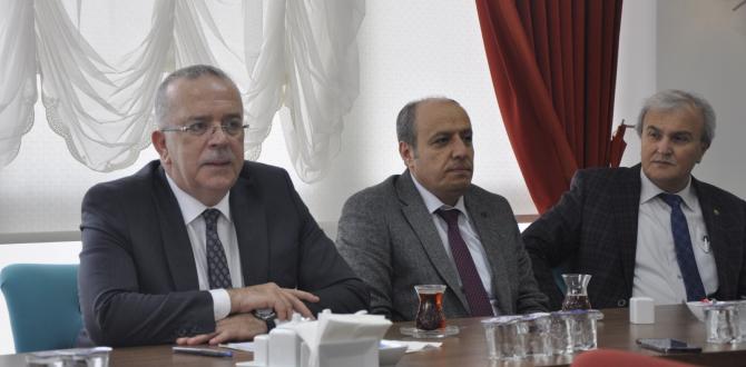 Amasya Üniversitesi Rektörü Hakkı Turabi, 10 Ocak Gazeteciler Günü’nde Basın Mensuplarıyla Buluştu